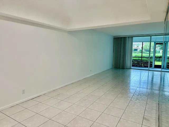  Unit 109 photo 14