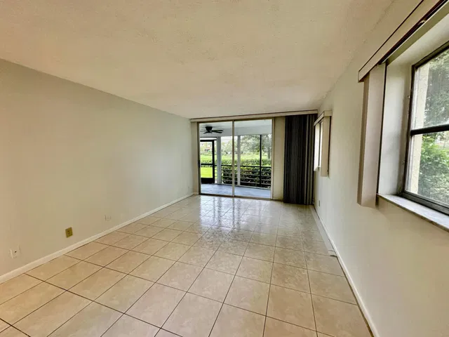  Unit 109 photo 17