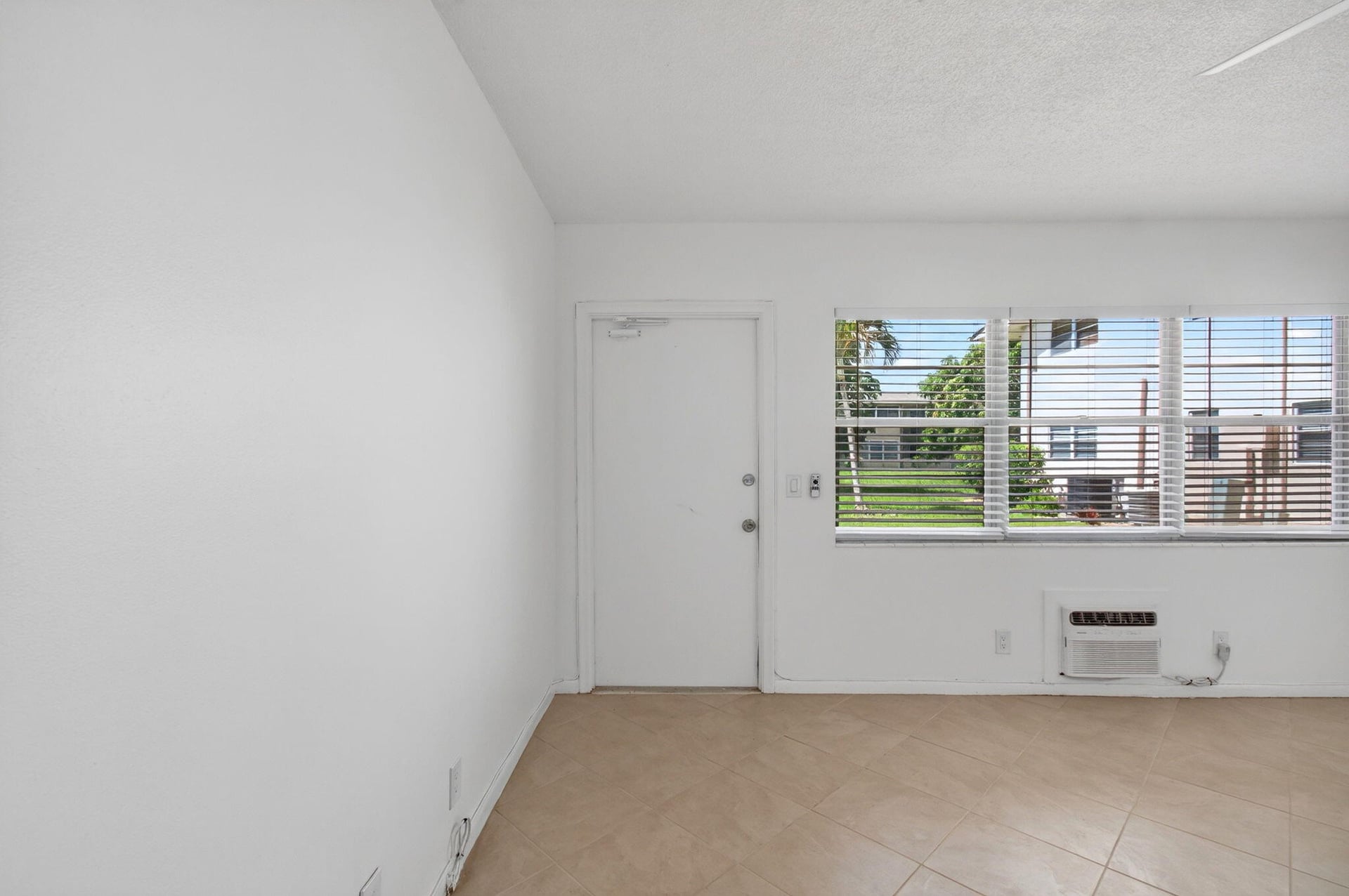 Residence photo 11