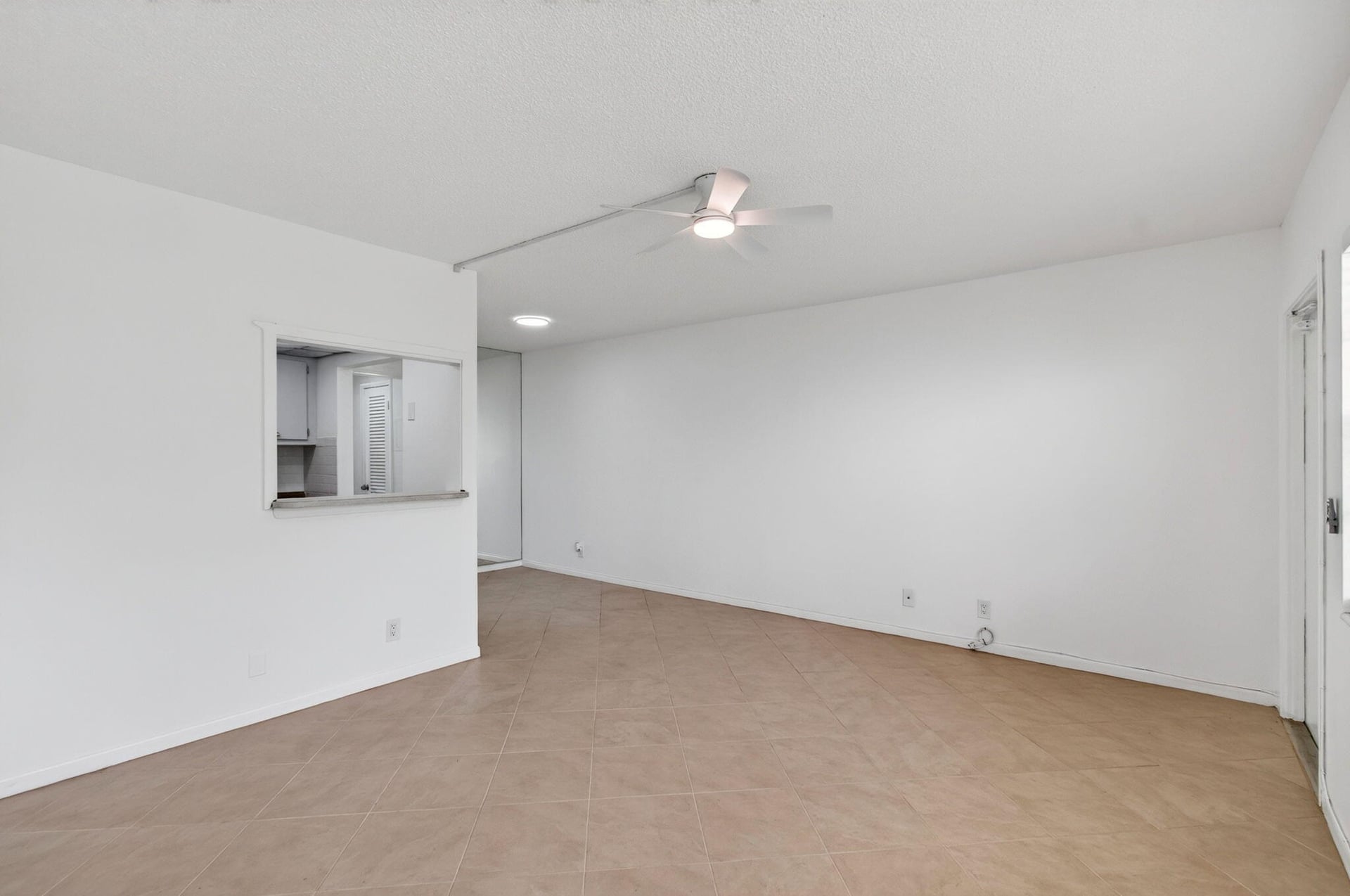 Residence photo 17