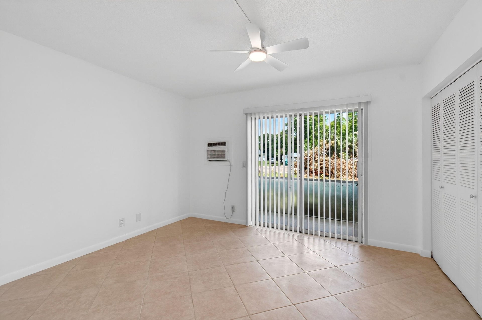 Residence photo 23
