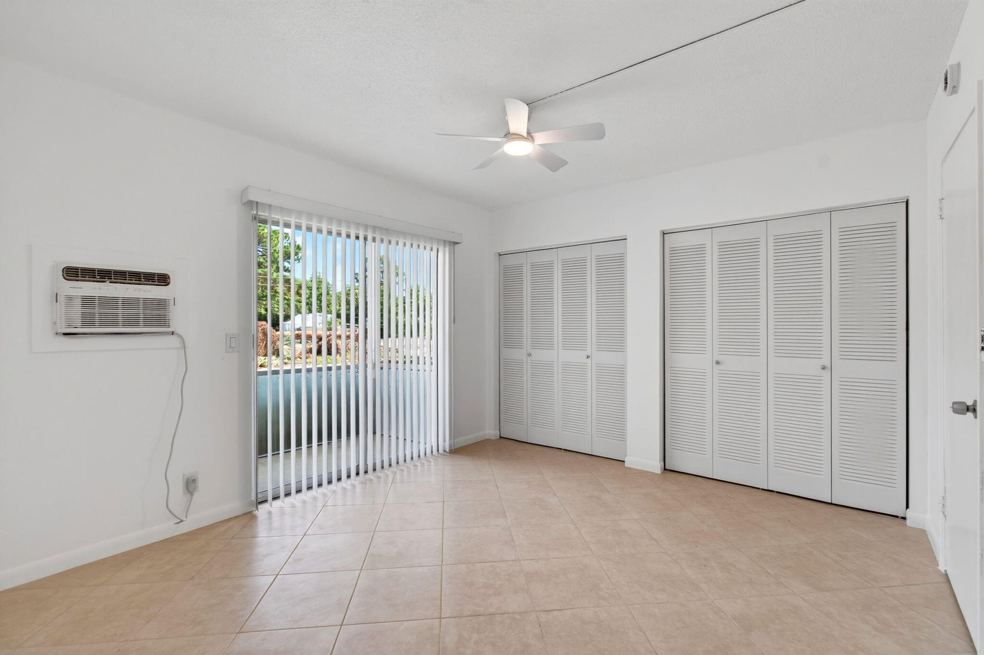 Residence photo 25