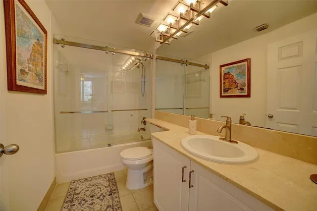 Courtyards in Cityplace Unit 413 photo 7