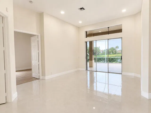 Boca Isles Residence photo 17