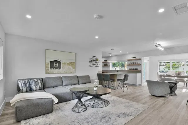 Residence photo 8