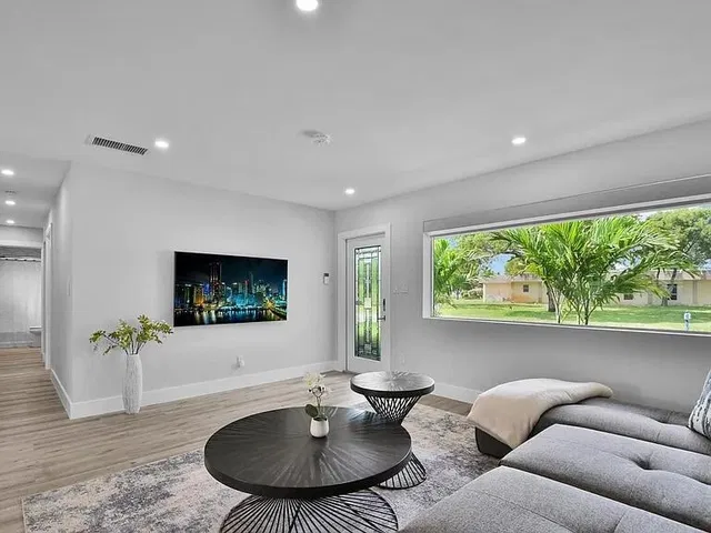Residence photo 11