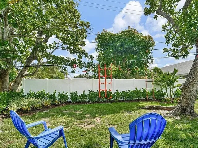Residence photo 25