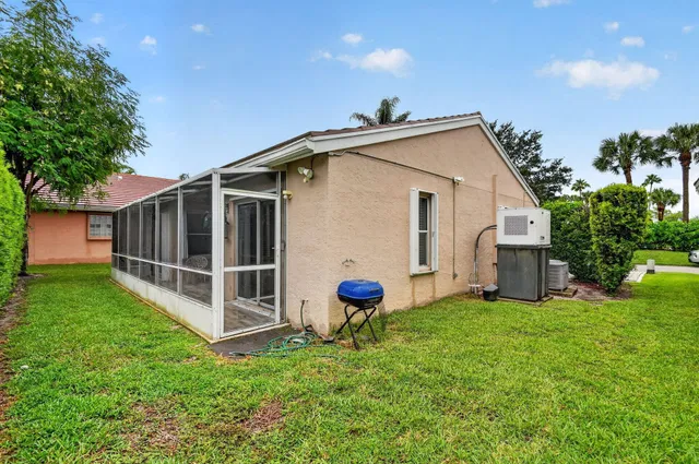 Residence photo 34