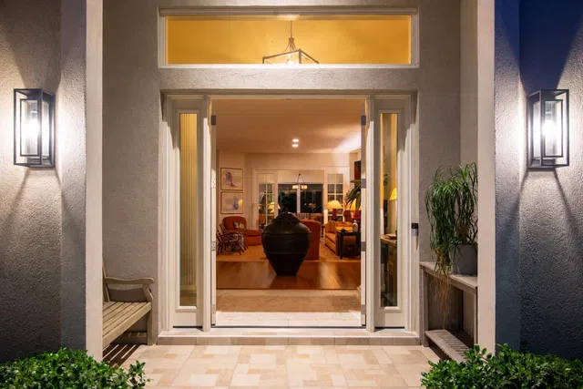 Residence photo 5