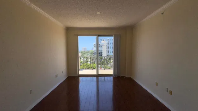 Flagler Pointe Unit 910 photo 5