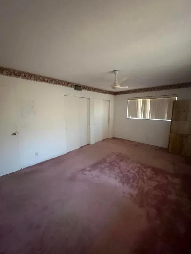 Unit 413 photo 11