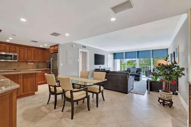 South Palm Beach Unit 506 photo 11