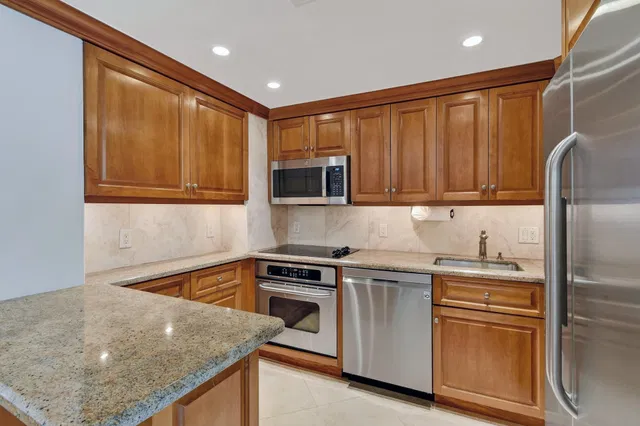 South Palm Beach Unit 506 photo 15