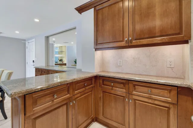 South Palm Beach Unit 506 photo 18