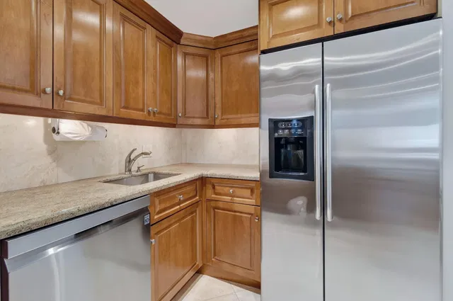 South Palm Beach Unit 506 photo 19