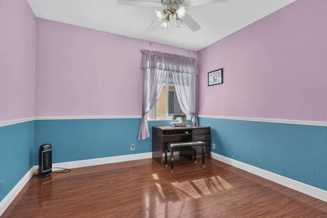  Residence photo 51