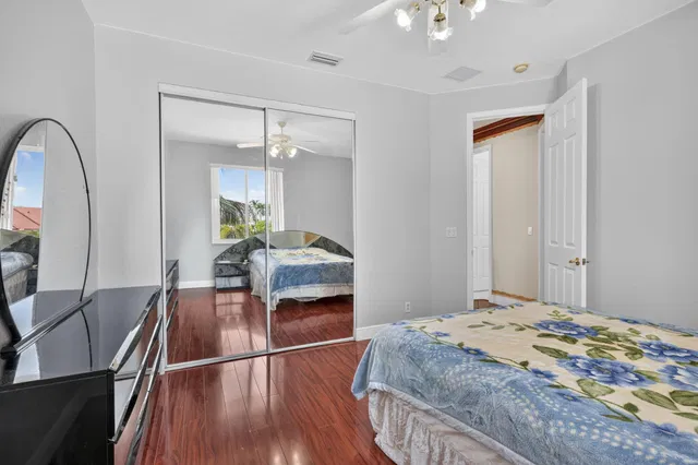  Residence photo 53