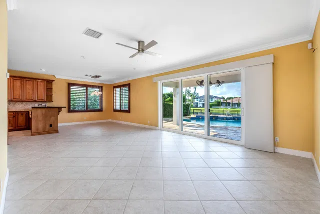Residence photo 11