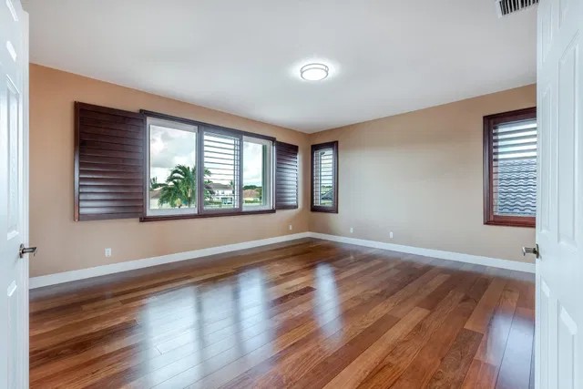 Residence photo 20