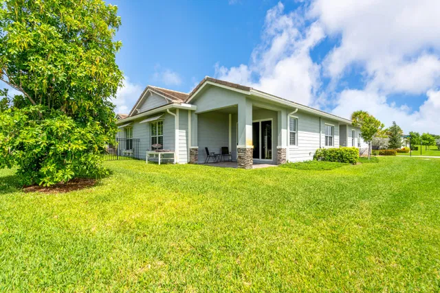  Residence photo 4