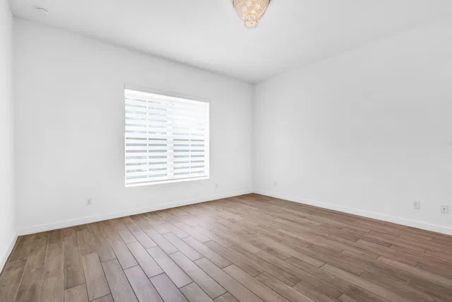  Residence photo 18
