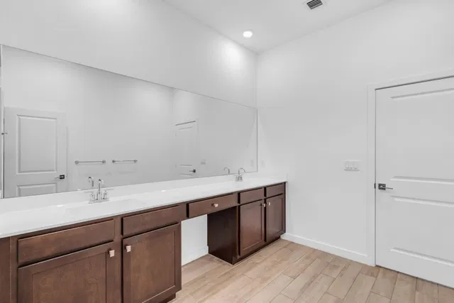 Residence photo 21