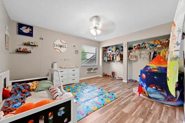 Residence photo 19