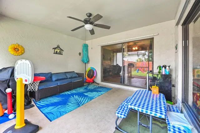 Residence photo 24