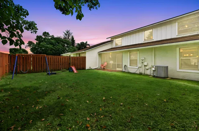 Residence photo 26