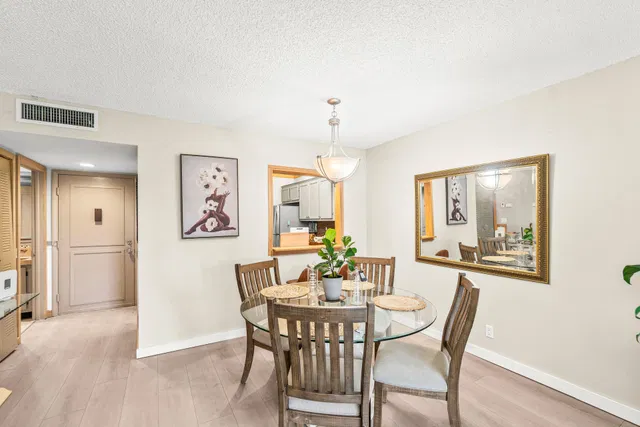 Unit 209 photo 9