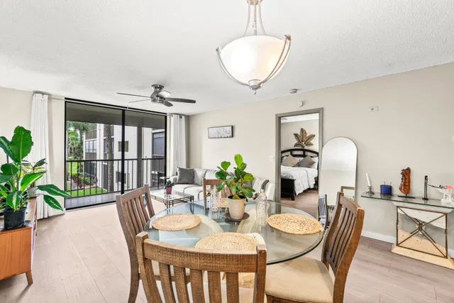  Unit 209 photo 16