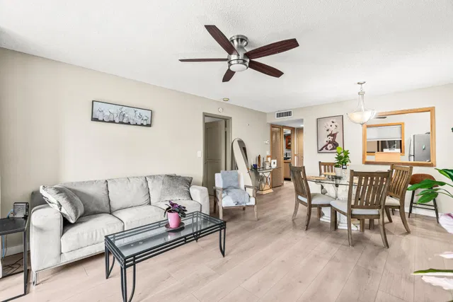  Unit 209 photo 17