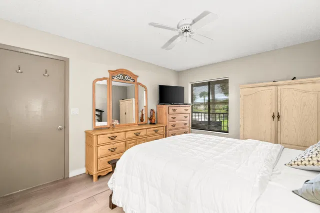  Unit 209 photo 23