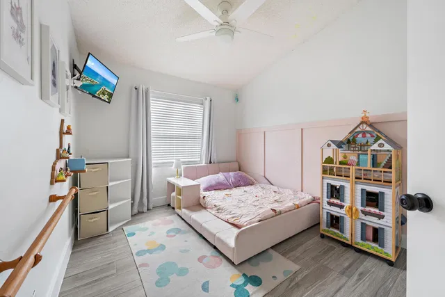  Residence photo 16