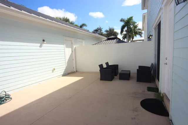 Mallory Creek Abacoa Residence photo 10