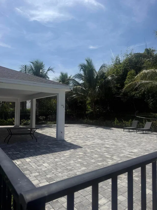  Residence photo 5