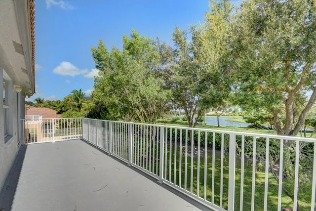 Residence photo 20