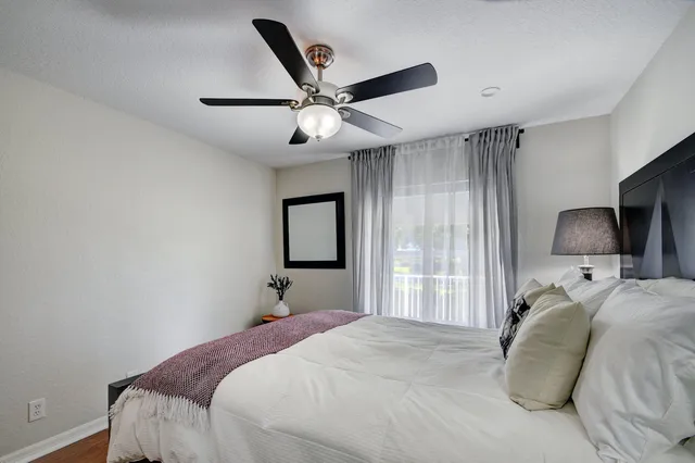 Residence photo 22