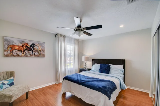 Residence photo 24