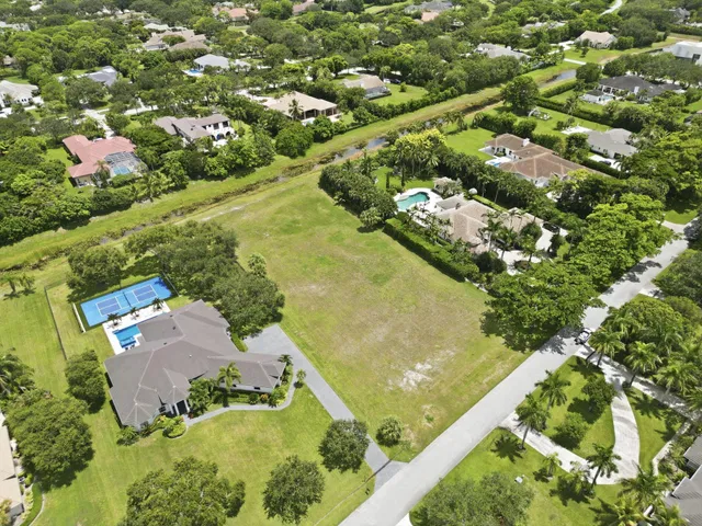 Steeplechase Residence photo 5