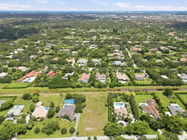 Steeplechase Residence photo 15