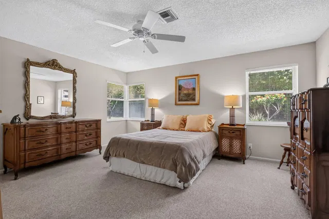  Residence photo 12