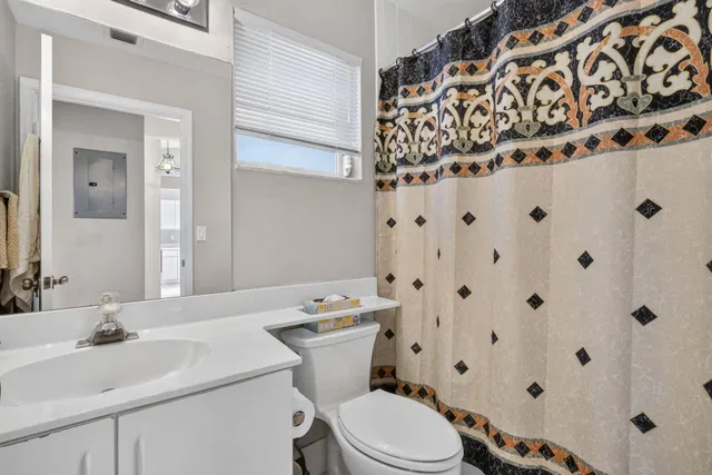  Residence photo 17