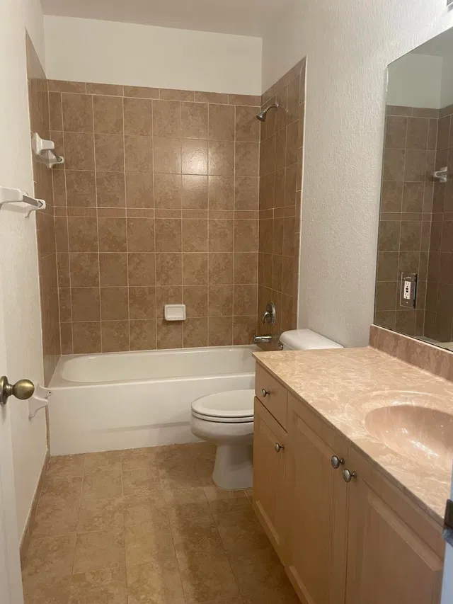 Residence photo 9