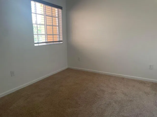 Residence photo 10