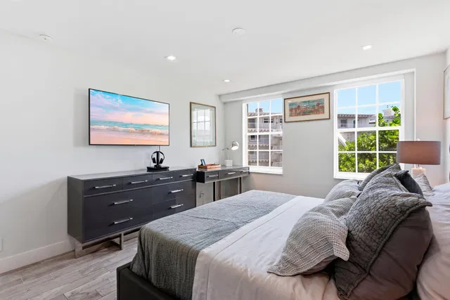 South Palm Beach Unit 2020 photo 27