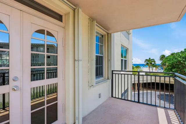 South Palm Beach Unit 2020 photo 30