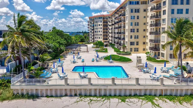 South Palm Beach Unit 2020 photo 33