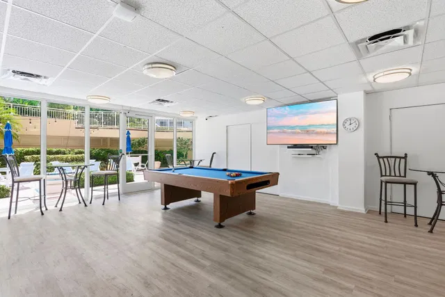 South Palm Beach Unit 2020 photo 42