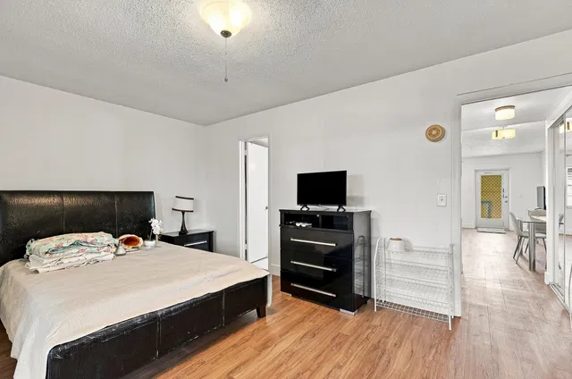  Residence photo 11